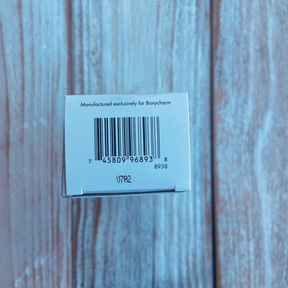 NIB- Volition Turmeric Brightening Polish - Picture 5 of 6